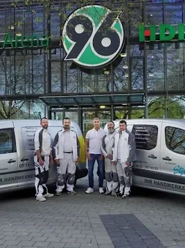 Stylekonzept Team vor der HDI Arena Hannover